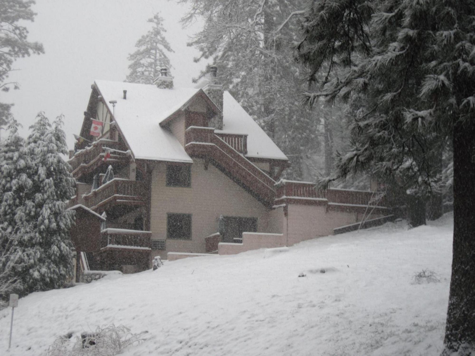 The North Shore Inn Crestline Bagian luar foto